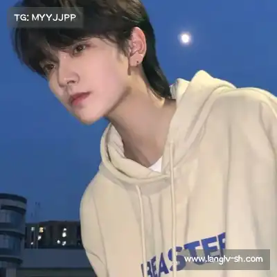 龙含雅